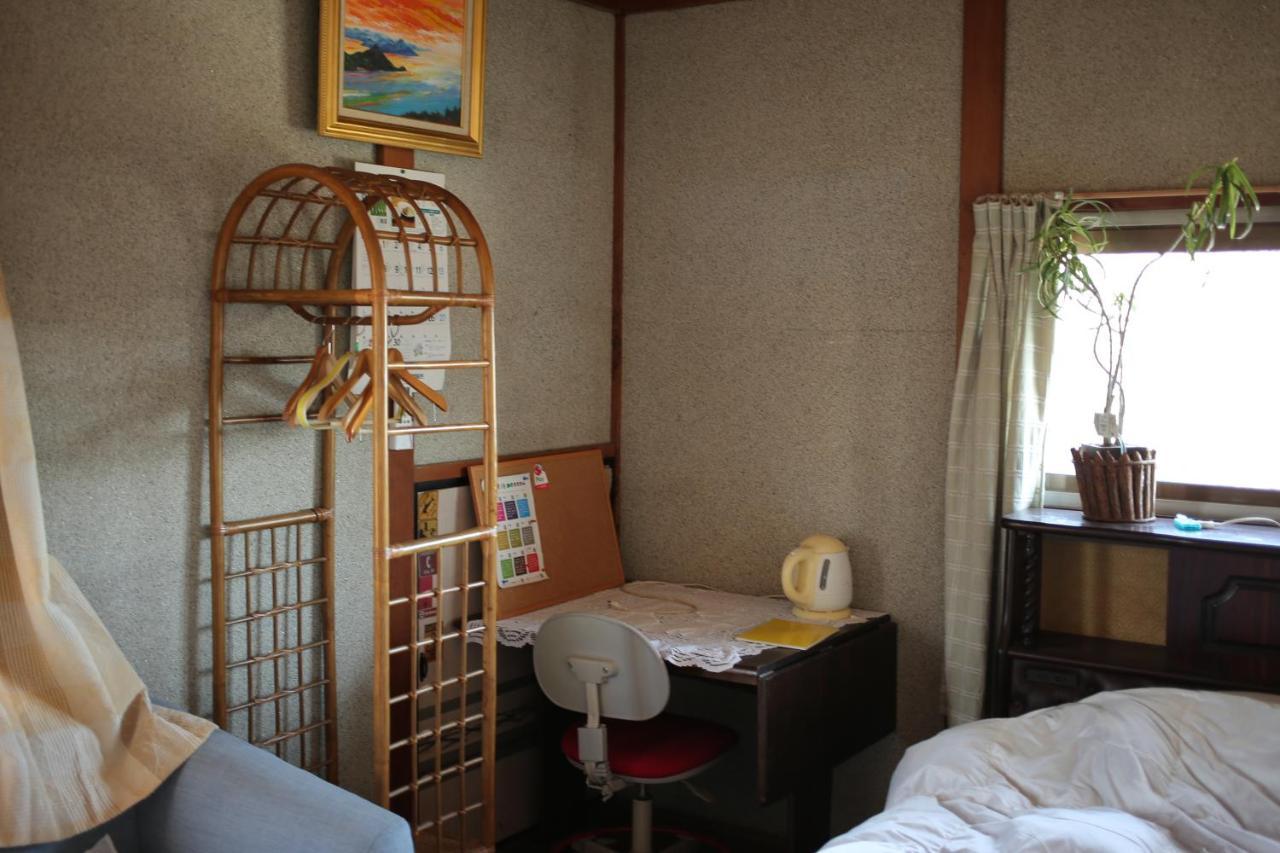 Hojo Suigun Youth Hostel Matsuyama  Bagian luar foto
