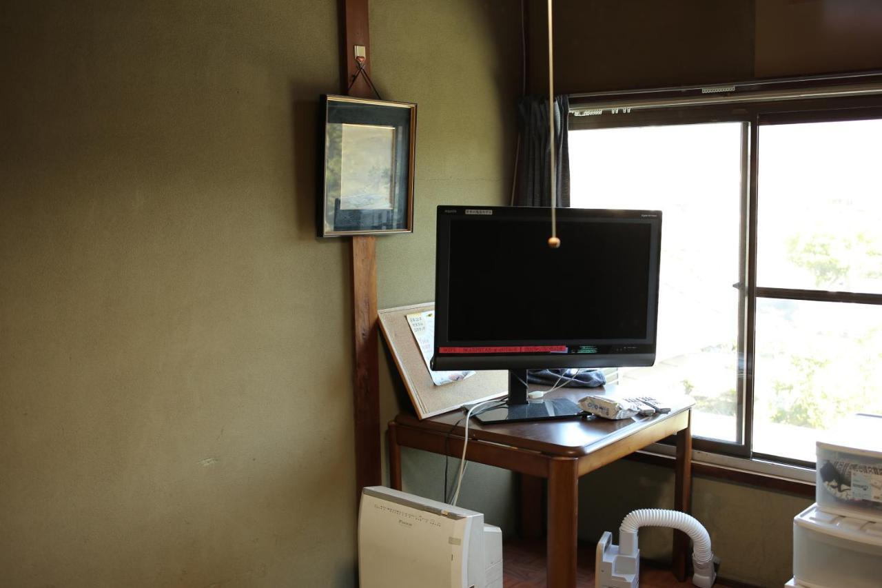 Hojo Suigun Youth Hostel Matsuyama  Bagian luar foto