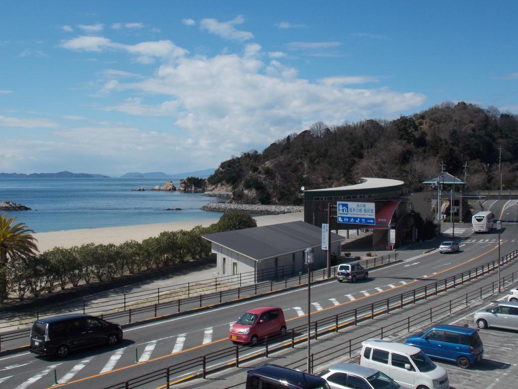 Hojo Suigun Youth Hostel Matsuyama  Bagian luar foto