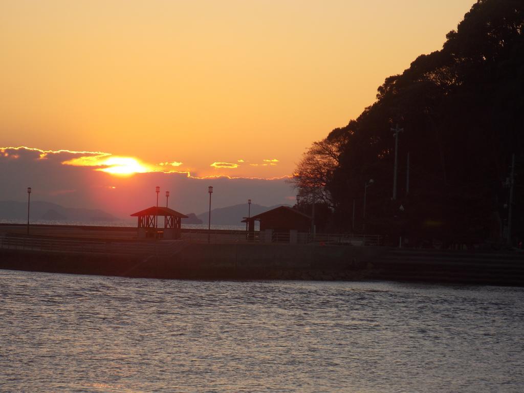 Hojo Suigun Youth Hostel Matsuyama  Bagian luar foto