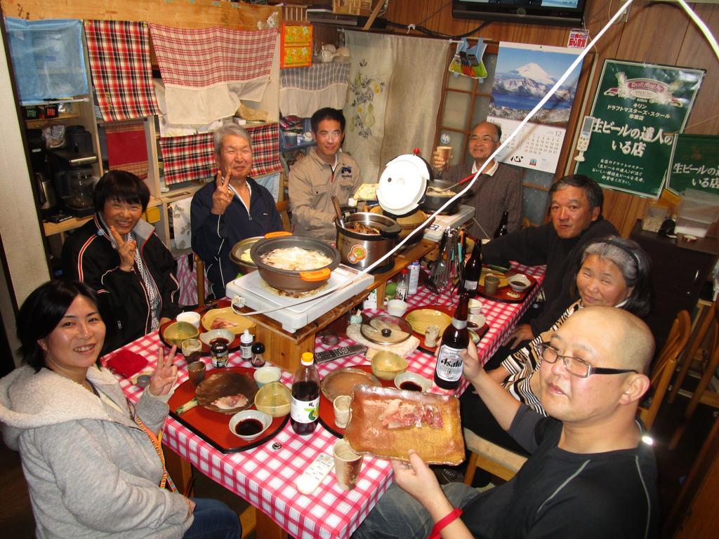 Hojo Suigun Youth Hostel Matsuyama  Bagian luar foto